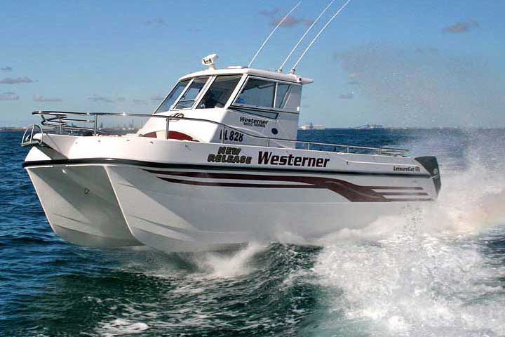 catamarans_a_moteur_LC8000Westerner